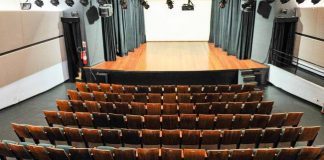 O Teatro Décio de Almeida Prado Sylvia Masini/Veja SP Leia mais em: https://vejasp.abril.com.br/cultura-lazer/espaco-cultural-itaim-destaques/